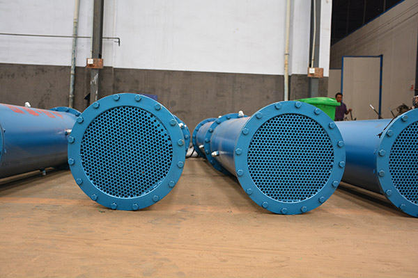 100m3/h bottom suction submersible pump